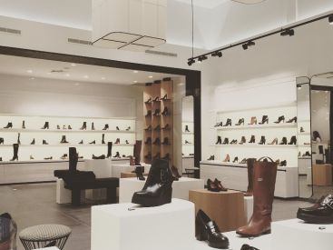 Deux nouvelles boutiques Jonak à Paris