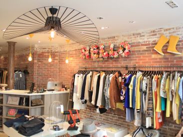 Juliana Rose ouvre pour l'Euro 2016 et soutient la France 