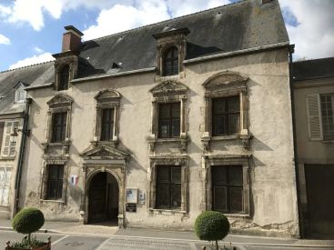 Bibliothèque Diane de Poitiers à Étampes