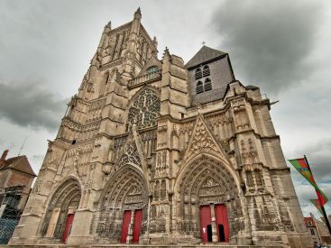 La Cathédrale Saint-Etienne de Meaux, un bel édifice gothique en Seine-et-Marne (77)