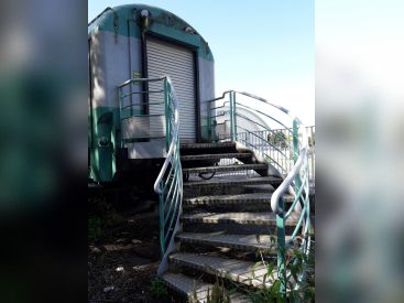 Le Wagon, un lieu culturel insolite caché dans une voiture-restaurant classée