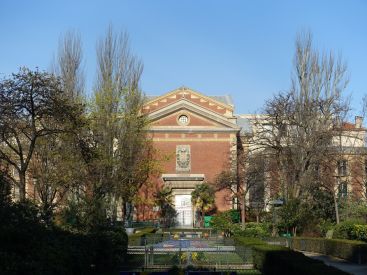 Fermée pendant près de vingt ans, cette chapelle parisienne désacralisée devient un lieu de vie