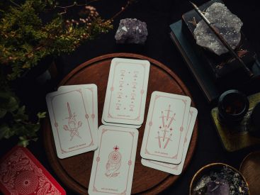 Tarot, performances nocturnes et poèmes à huis clos : Le Bordel de la Poésie 2026 revient à Paris