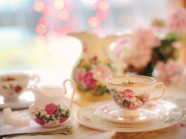 Un brunch aux Pays des Merveilles débarque à Paris