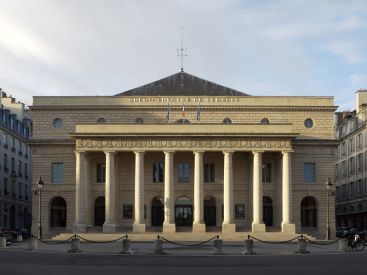 Occupation du théâtre de l'Odéon à Paris, Roselyne Bachelot s'est rendue sur place