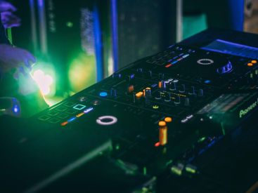 Coronavirus : les discothèques réclament une réouverture le 30 juin