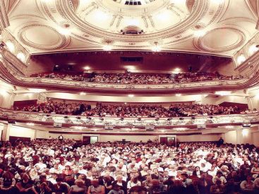 Nuit des Châteaux 2022 à Paris : Au Théâtre Mogador une visite nocturne dévoile l'envers du décor