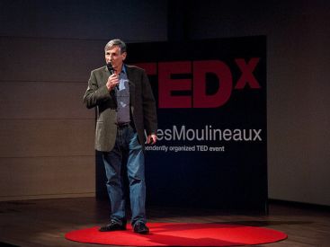 Conférence TEDx Issy-les-Moulineaux : "Confiance dans un monde bizarre"