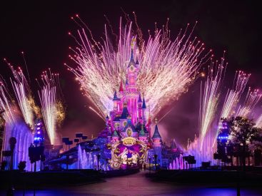 Disney Tales of Magic : découvrez le nouveau show nocturne et immersif de Disneyland Paris