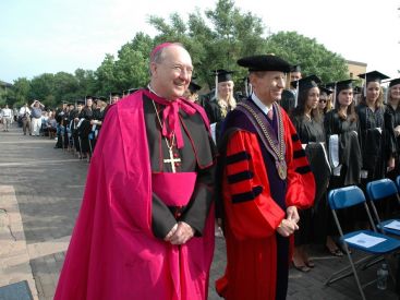 Mort du pape François : qui est Kevin Farrell, l'actuel Camerlingue du Vatican ?