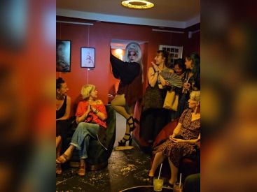 Halloween 2025 : La Reine Sanguinaire, le jeu de rôle drag extravagant au Speechless