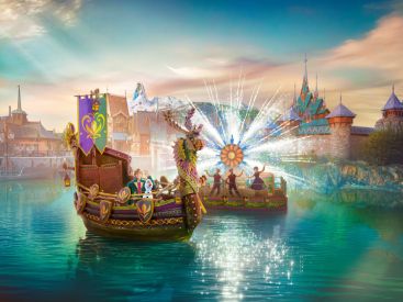Célébration à Arendelle : le spectacle en journée avec Elsa, Anna, et surtout Olaf, à Disney Adventure World