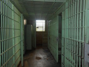 Coupable... ou presque ? Découvrez La Prison Bêta, l'escape game de The Exit à Poissy