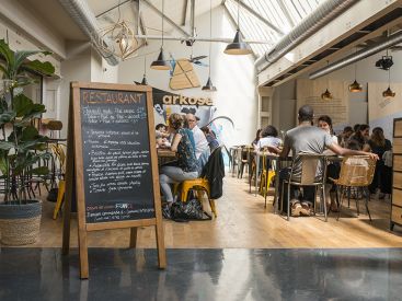 Les centres Arkose lancent une bière d'hiver avec les brasseurs Deck & Donohue