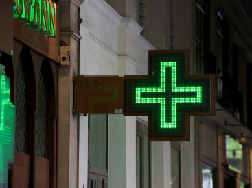 Covid : le vaccin d'AstraZeneca bientôt administré par les pharmaciens