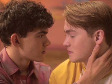 Heartstopper saison 2 : notre avis sur la série LGBT qui fait battre nos cœurs sur Netflix