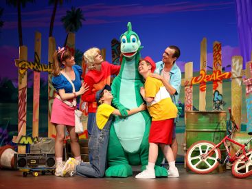 "Denver, le Dernier Dinosaure" au Théâtre de la Renaissance, aventure musicale pour toute la famille