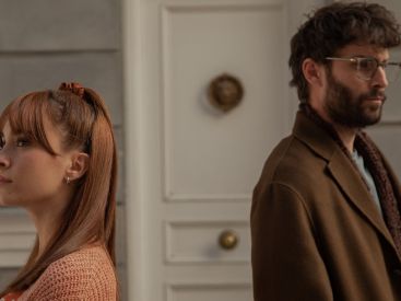 L'Amour au Pied du Mur,  remake espagnol de "Un peu, beaucoup, aveuglément" sur Netlix