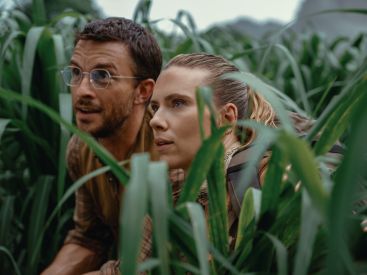 Jurassic World Rebirth : Scarlett Johansson face aux dinosaures de Gareth Edwards : premières images