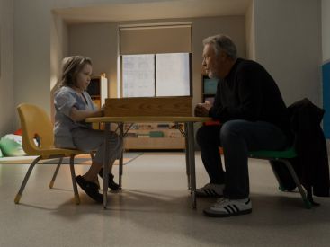 Before – Un thriller psychologique troublant avec Billy Crystal, à découvrir sur Apple TV+