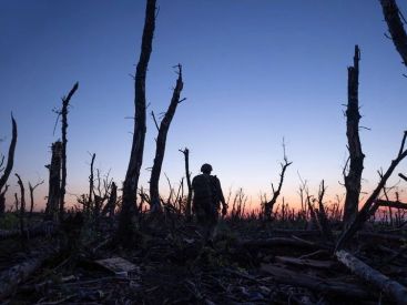 À 2000 mètres d’Andriivka : documentaire de guerre ukrainien