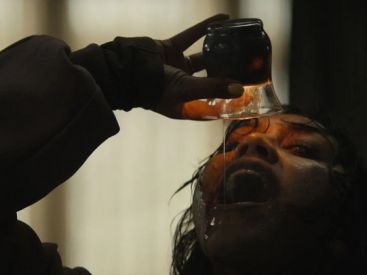 Evil Dead Burn: Luciane Buchanan