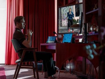 The Runner: Damian Lewis