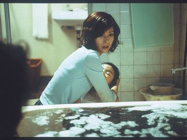 Dark Water : Hitomi Kuroki, Rio Kanno