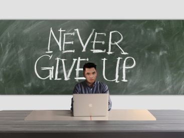 Blanquer évoque des sanctions contre les "enseignants décrocheurs"