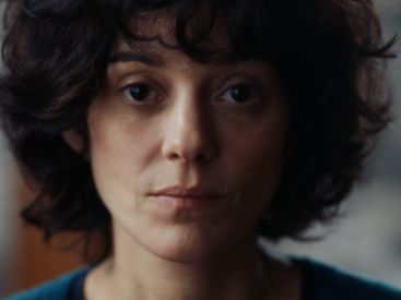 Little Girl Blue, docudrame de Mona Achache avec Marion Cotillard, explore les secrets de famille lors d'une séance spéciale à Cannes 2023.
