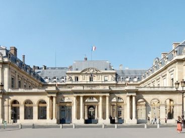 Coronavirus : vers un confinement total en France ?