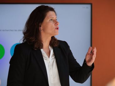 Coronavirus : pour le sport "sans vaccin, pas de retour à la normale" prévient Roxana Maracineanu 