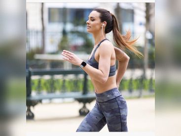 Cours de fitness gratuit avec Marine Lorphelin, ex Miss France 