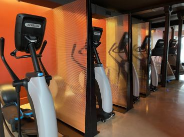 Salles de sport : le club L'Usine Opéra rouvre pour les personnes munies de prescription médicale