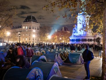Évacuation des migrants place de la République à Paris : des