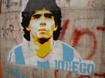Mort de la légende du football Diego Maradona 