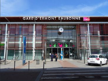 Les premiers distributeurs de fruits et légumes font leur apparition dans les gares d'Île-de-France