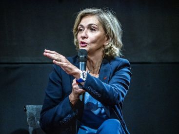 Régionales en Île-de-France : Pécresse reste favorite face à Julien Bayou et l'union de la gauche