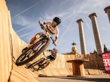 Compétitions de Cyclo-cross, Mountain Bike et Wheeling à Vélo en Grand