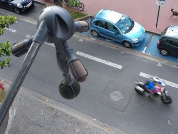 Paris : deux radars test installés pour verbaliser les véhicules trop bruyants