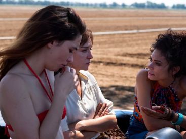 Fuori de Mario Martone, en compétition officielle au Festival de Cannes 2025