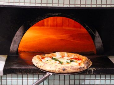  Iovine’s, la vraie pizza napolitaine, débarque dans le Marais 