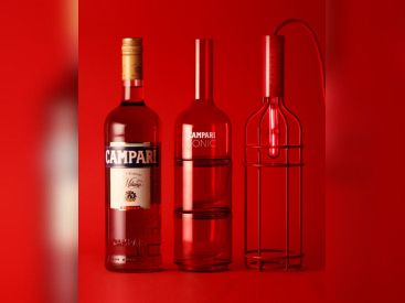 Un coffret inédit Campari "Ceci n'est pas une bouteille n°2" en vente chez Fleux