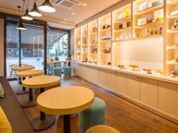 Le MOF Pâtissier Laurent Duchêne ouvre un café-boutique à Vincennes