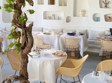 Ouverture d'Oursin par Jacquemus et Kaspia aux Galeries Lafayette Champs-Elysées