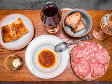 Uncino dévoile son bar à vins