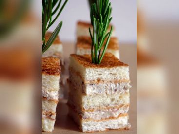 La recette du club sandwich à la sardine des sœurs Rostang, cheffes du restaurant L'Absinthe