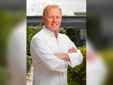 Le Chef étoilé David Bizet rejoint les cuisines du Peninsula Paris