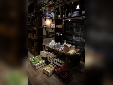 Le Petit Bouillon Pharamond dévoile sa Petite Epicerie