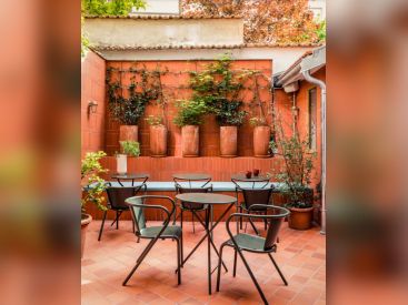 L'Hôtel Ami, un ancien hôtel de postiers remis en beauté par Orso